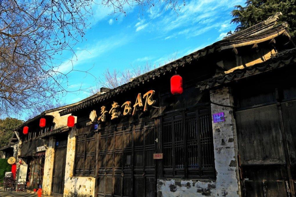 狗狗两岁不到就在家里不爱动了正常吗游戏画面